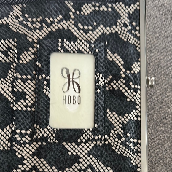 HOBO ❤️ LAUREN CLUTCH-WALLET is Hobo's most coveted style~Pixel Snake Print. NWT - Picture 4 of 12